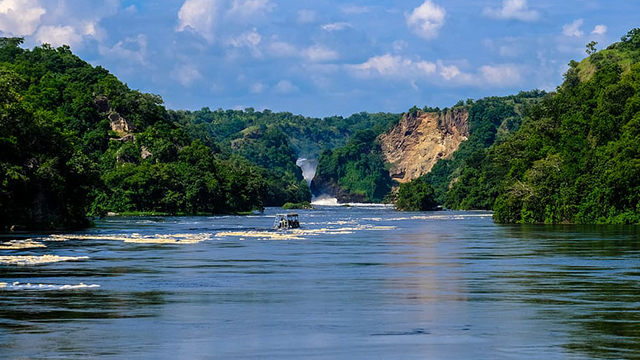 image Uganda-2